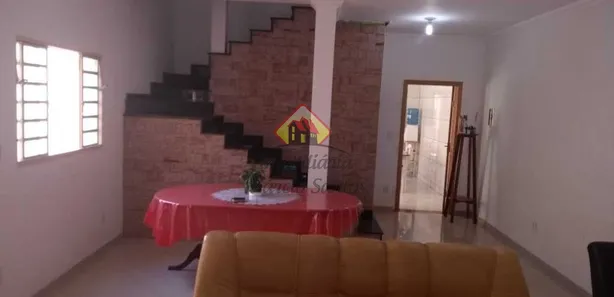 Sobrado com 2 Quartos à venda, 205m² no Jardim Ana Rosa, Taubaté