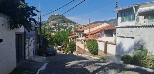 Casa de Condomínio com 3 Quartos para venda ou aluguel, 180m² no Freguesia (Jacarepaguá), Rio de Janeiro