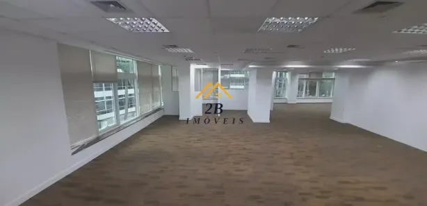 Ponto Comercial para venda ou aluguel, 556m² no Barra Olímpica, Rio de Janeiro