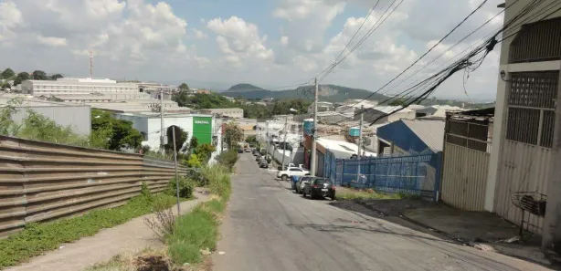 Galpão/Depósito/Armazém para alugar, 400m² no Distrito Industrial Jardim Piemont Norte, Betim