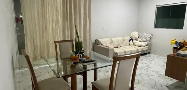 Sobrado com 4 Quartos para alugar, 280m² no Taguatinga Norte, Brasília