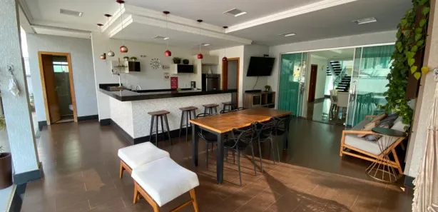 Casa de Condomínio com 3 Quartos para alugar, 310m² no Jardim Florença, Goiânia