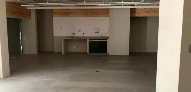 Ponto Comercial para alugar, 200m² no Tanque, Rio de Janeiro