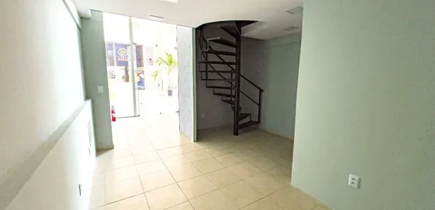 Ponto Comercial para alugar, 45m² no Candelária, Natal