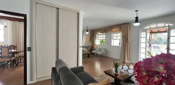 Casa com 4 Quartos à venda, 285m² no Caiçara-Adelaide, Belo Horizonte