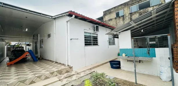 Casa com 3 Quartos à venda, 223m² no Dom Pedro I, Manaus