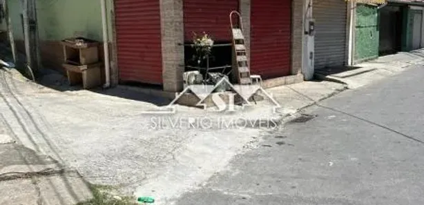 Ponto Comercial para alugar, 80m² no Samambaia, Petrópolis