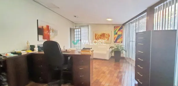 Imóvel Comercial com 8 Quartos para alugar, 253m² no Santa Efigênia, Belo Horizonte