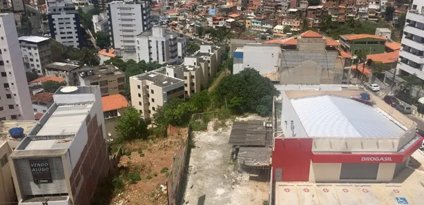 Lote/Terreno para venda ou aluguel, 588m² no Engenho Velho da Federação, Salvador