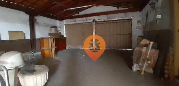 Ponto Comercial para alugar, 210m² no Santa Efigênia, Belo Horizonte