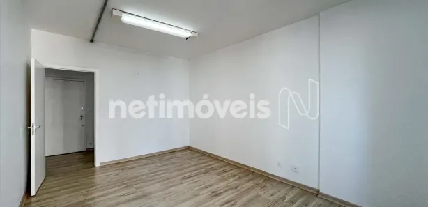 Sala Comercial à venda, 42m² no Lourdes, Belo Horizonte