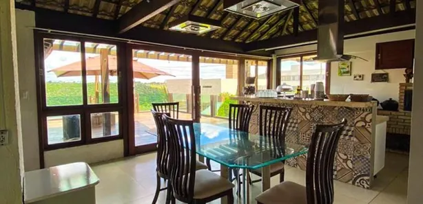Casa de Condomínio com 4 Quartos para alugar, 200m² no , Bananeiras