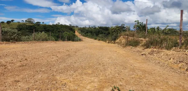 Lote/Terreno à venda, 20133m² no , Cordisburgo