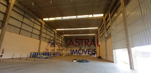 Galpão/Depósito/Armazém para venda ou aluguel, 1150m² no Centro, Taubaté