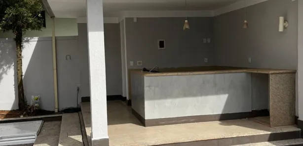 Casa de Condomínio com 5 Quartos para alugar, 320m² no Loteamento Portal do Sol II, Goiânia