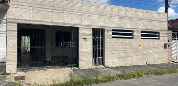Casa com 3 Quartos à venda, 180m² no Gleba A, Camaçari