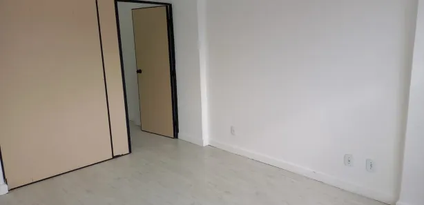 Sala Comercial à venda, 21m² no Brotas, Salvador