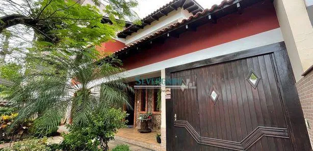 Sobrado com 4 Quartos à venda, 360m² no Vila Imbui, Cachoeirinha