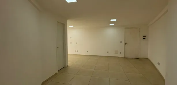 Sala Comercial para alugar, 50m² no Lagoa Nova, Natal