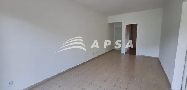 Apartamento com 2 Quartos para alugar, 94m² no Praça Seca, Rio de Janeiro