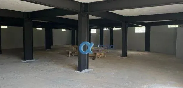 Galpão/Depósito/Armazém para alugar, 550m² no Quissama, Petrópolis