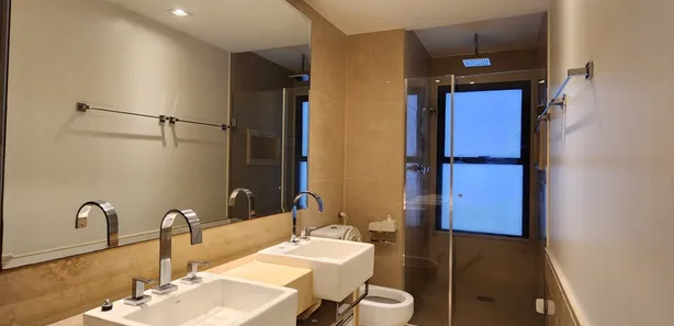 Cobertura com 3 Quartos para venda ou aluguel, 215m² no Adrianópolis, Manaus
