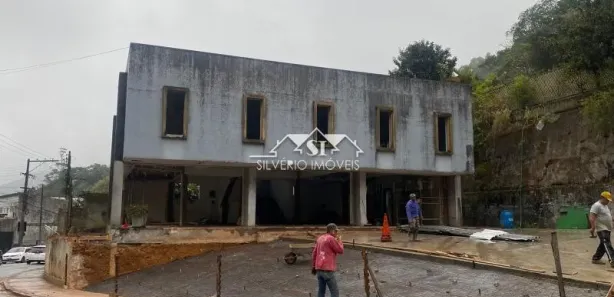 Ponto Comercial para alugar, 2000m² no Quissama, Petrópolis