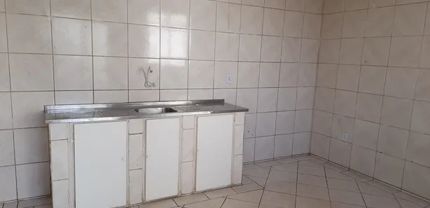Casa com 3 Quartos para alugar, 198m² no Parque das Laranjeiras, Goiânia