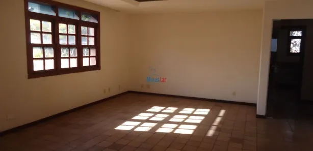 Casa com 8 Quartos para alugar, 640m² no Santa Tereza, Belo Horizonte