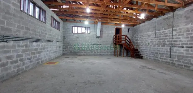 Galpão/Depósito/Armazém para alugar, 140m² no Cruzeiro, Caxias do Sul