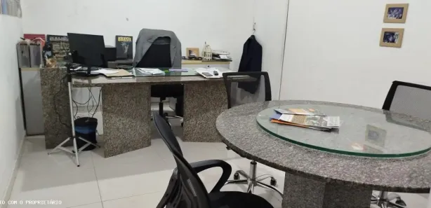 Ponto Comercial com 3 Quartos para alugar, 100m² no Itapuã, Salvador
