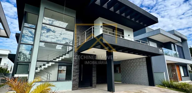 Sobrado com 4 Quartos à venda, 252m² no Distrito Industrial, Cachoeirinha