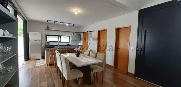 Casa de Condomínio com 4 Quartos à venda, 215m² no Condomínio Terras do Vale, Caçapava