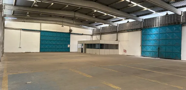 Galpão/Depósito/Armazém para alugar, 750m² no Pirajá, Salvador