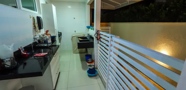 Casa de Condomínio com 5 Quartos à venda, 400m² no Candelária, Natal