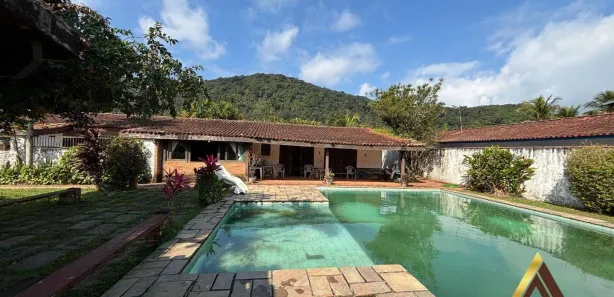 Casa de Condomínio com 4 Quartos à venda, 1455m² no Pitangueiras, Guarujá