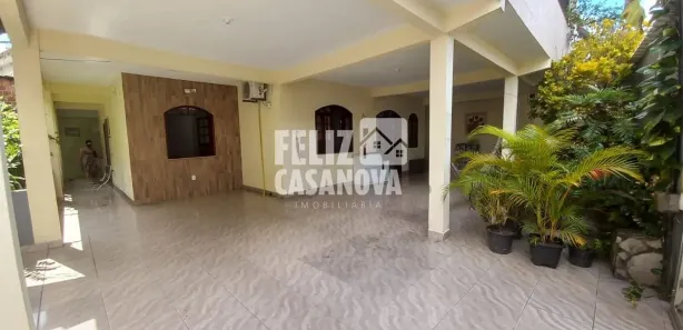 Casa com 3 Quartos à venda, 220m² no Centro, Camaçari