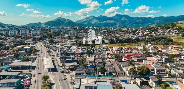 Casa com 4 Quartos para alugar, 460m² no Campo Grande, Rio de Janeiro