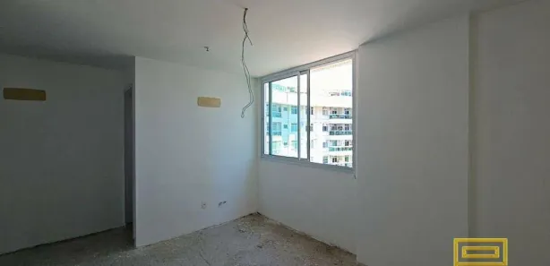 Sala Comercial à venda, 31m² no Santa Rosa, Niterói