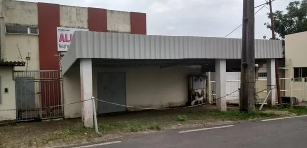 Galpão/Depósito/Armazém para venda ou aluguel, 1000m² no , Simões Filho