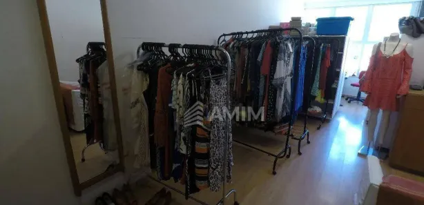 Sala Comercial à venda, 28m² no Itaipu, Niterói