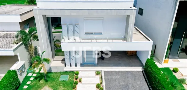Casa de Condomínio com 4 Quartos à venda, 360m² no Jardins Valência, Goiânia