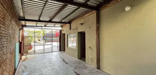 Sala Comercial à venda, 351m² no Chácara São João, Carapicuíba