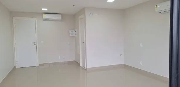 Sala Comercial à venda, 32m² no Ponta Negra, Manaus