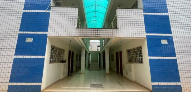 Kitnet para alugar, 35m² no Zona 07, Maringá
