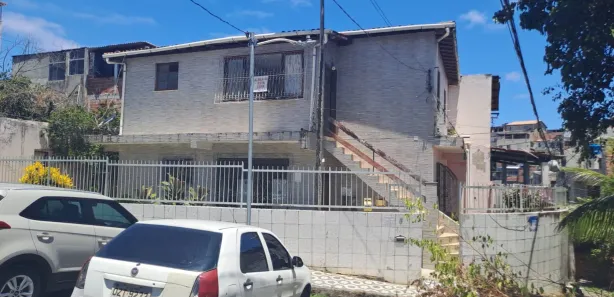 Casa com 3 Quartos à venda, 60m² no São Caetano, Salvador