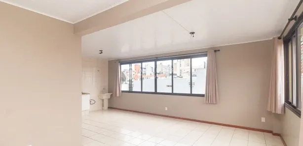 Kitnet com 1 Quarto para alugar, 25m² no Floresta, Porto Alegre
