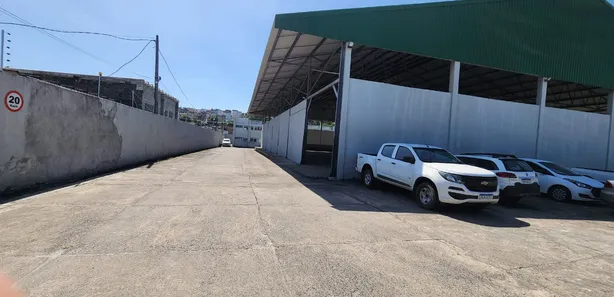  com 2 Quartos para alugar, 5000m² no Cabula, Salvador