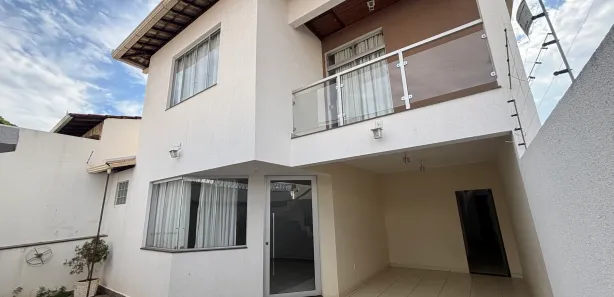 Casa com 3 Quartos para alugar, 420m² no Angola, Betim