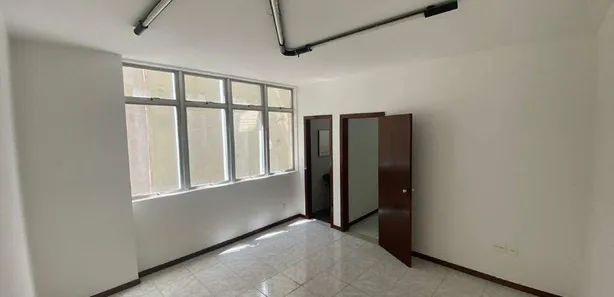 Sala Comercial à venda, 28m² no Santo Agostinho, Belo Horizonte